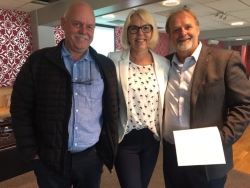 På bildet ser du Kirsten Olsson og Andre Torkildsen fra Konsulentas AS og Erik Rostoft fra SPN På bildet ser du Kirsten Olsson og Andre Torkildsen fra Konsulentas AS og Erik Rostoft fra SPN