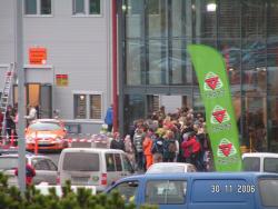 Kø på åpningsdagen for Expert og G-Sport